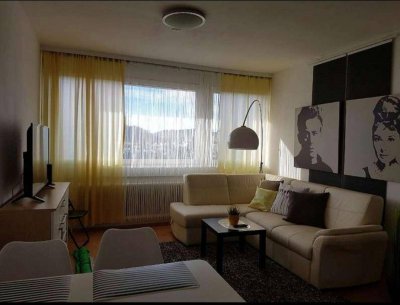 Voll ausgestattet Wohnung (1=6 Monate