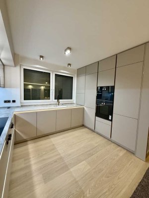 Haus/Wohnung mit idyllischen Blick auf den Hubertus-See Grunewald