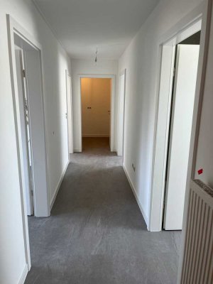 Kirchheim a.N.- schöne 3 Zimmer Dachgeschosswohnung, renoviert - max. 3 Personen