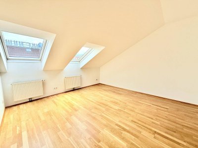 U1 in 5 Minuten erreichbar - Kurzzeitvermietung möglich - Lift im Haus - Zusammenlegung von Wohnungen möglich - Dachgeschoß Ausblick