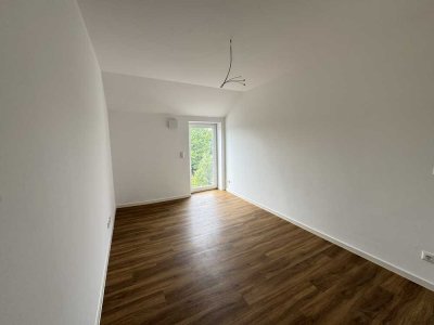 WG-Zimmer in sanierter Frauen-Wohngemeinschaft in Hannover-Stöcken