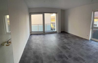Moderne 1-Zimmer-Wohnung (inkl. EBK und Balkon) in Taunusstein