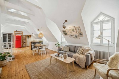 Dachgeschosswohnung in charmantem Wiener Biedermeierhaus - fußläufig zum 1. Bezirk