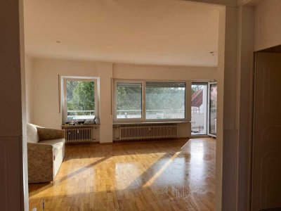 Charmante 2-Zimmer Wohnung, frisch saniert, in Frankfurt-Berkersheim, 3.Zi. Einbau möglich