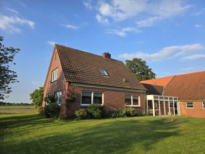 Einfamilienhaus in Ostfriesland, natur- und ortsnah zugleich