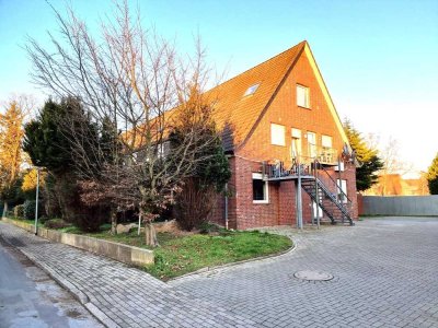 Großzügige Dachgeschosswohnung zu vermieten