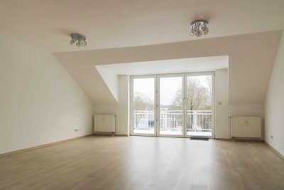 BARRIEREFREI wohnen & genießen – Lichtdurchflutete Wohnung mit Südbalkon in gepflegter Wohnanlage