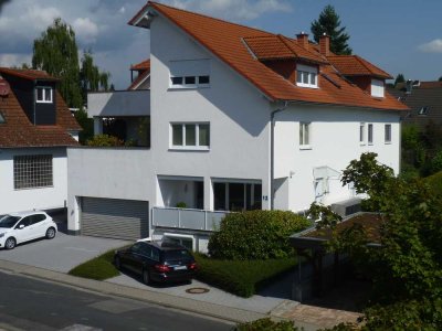 Neuwertige Maisonette-Wohnung, 177qm Wohn-Nutzfläche in ruhiger Lage