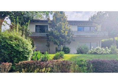 Einfamilienhaus mit Einliegerwohnung  in ruhiger Sackgasse gelegen, OT  Niestetal - Sandershausen