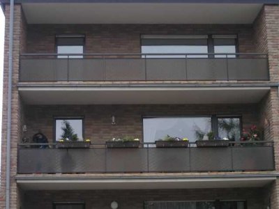 3-Zimmer-Dachgeschosswohnung OHNE SCHRÄGEN!! Mit Balkon in Korschenbroich