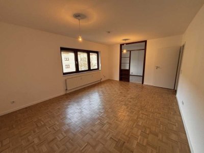 Barrierearmes Wohnen mit Aufzug und Einbauküche