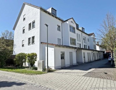 Charmante 1,5 Zi.-Wohnung mit Aufzug und Stellplatz
in ruhiger und zentraler Lage von Landshut