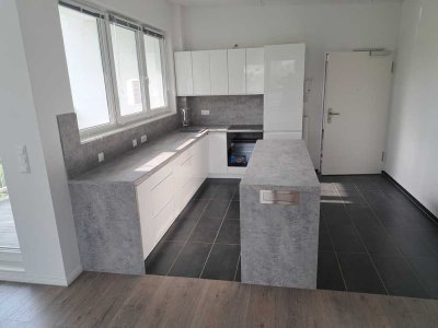 **Dachgeschosswohnung mit Top Ausstattung mit EBK **