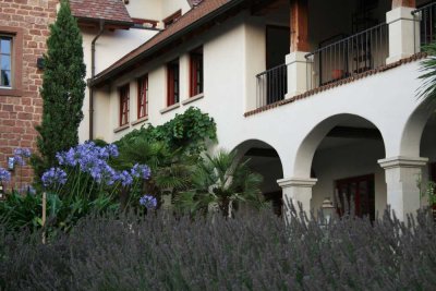 Mediterranes Wohnen auf Weingut in der Pfalz