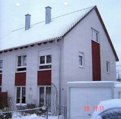 Attraktive 7-Zimmer-Doppelhaushälfte in Weiden Hammerweg