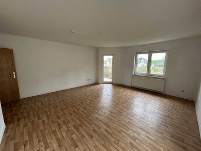 Geräumiges Wohnen mit Balkon!