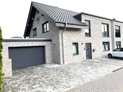 Günstige 5-Raum-Doppelhaushälfte mit gehobener Innenausstattung in Warburg