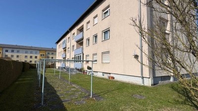 Gepflegte 3-Zimmer-Wohnung in Hörsching – Top-Substanz trifft zentrale Bestlage“ „Zentrales Wohnglück mit Kachelofen: Viel Raum für Ihre eigenen Gestaltungsideen!“
