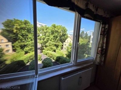 HELLE 3,5-ZIMMER-WOHNUNG MIT LIFT UND GRÜNBLICK IN MARIA ENZERSDORF ZU KAUFEN!