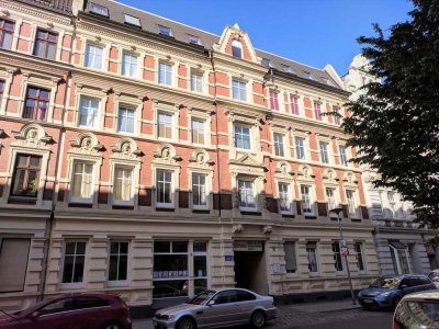Sofort frei - 4-Zimmer-Wohnung mit Balkon in Sudenburg