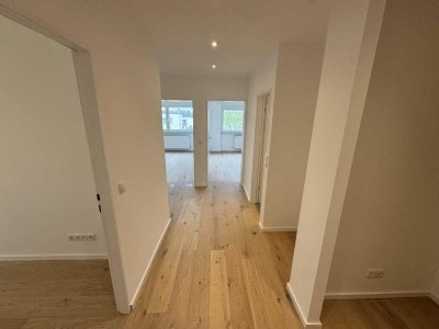 Erstbezug nach Sanierung -quasi Neubau- 3 Zimmer WG geeignet-hell/gut geschnitten