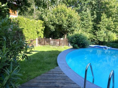 Familienhit mit Charme zum Toppreis (!) - gut geschnittene Doppelhaushälfte mit Garten &amp; Pool in Gaaden