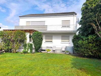 EG Terrassenwohnung gr. Garten im Zweifamilienhaus plus Garage / 1 STP