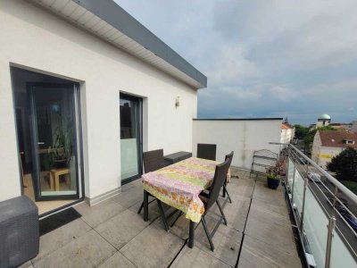 Wohnen auf zwei Ebenen: Moderne 4-Zimmer-Maisonette mit Dachterrasse und 2 Bädern in Hannover-Mitte