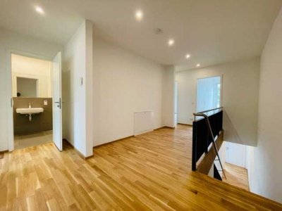 *** 5 Zimmer NEUBAU A+ * Townhouse * 10/26 * 2 Bäder * Stellplatz ***