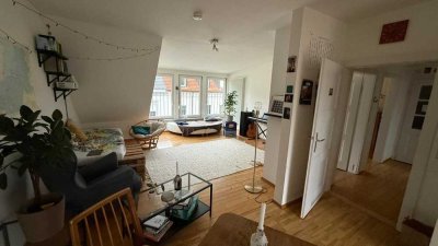 Schicke Altbau 2-Zimmer Dachgeschosswohnung in Karlsruhe Innenstadt West - Viktoriastrasse