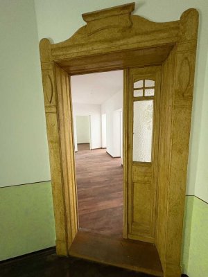 gemütliche 4-Zimmer-Wohnung mit Balkon