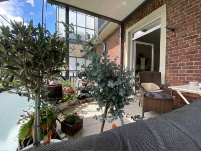 +++ ALTBAULIEBHABER AUFGEPASST - GROßZÜGIG WOHNEN MIT GROßEM BALKON +++