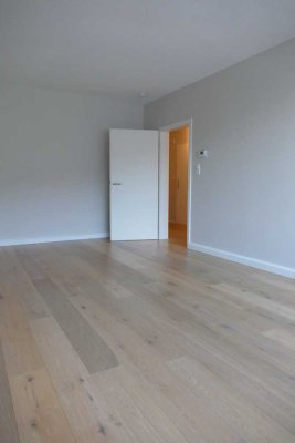 Großzügig, attraktiv, bezugsfertig! Sanierte 2-Zi.-Komfortwohnung am Kothen!