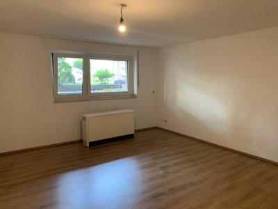 2-Zimmer-Wohnung - Einbauküche mit Garten in ruhiger Lage – Röttgersbach