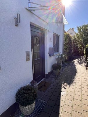 Attraktives 6-Zimmer-Reiheneckhaus mit gehobener Innenausstattung in Affalterbach