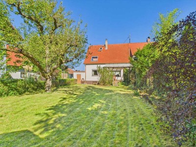 CHARMANTES EINFAMILIENHAUS AUF GROSSEM GRUNDSTÜCK IN OLCHING SANIERUNGSBEDÜRFTIG MIT VIEL POTENZIAL