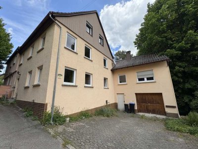 Sofort beziehbares, einseitig angebautes Wohnhaus mit Garage in angenehmer Wohnlage