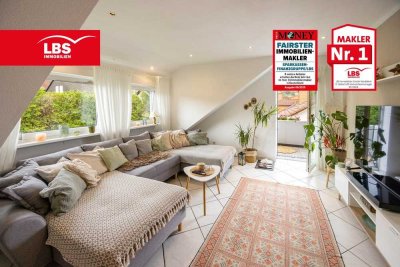 Helle und gemütliche Dachgeschoß-Wohnung mit Balkon und Garage