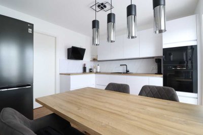 Einzigartige 4-Zimmer Maisonettewohnung mit Aufzug und Dachterrasse (ca. 35 m²) in der Schongauer Al