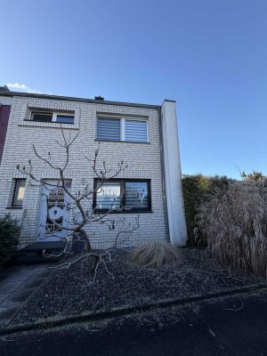 Einfamilienhaus mit Wintergarten, Garten & Garage – 160 m² Wohn-/Nutzfläche