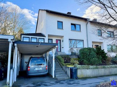REH, unterkellert, Garage und Carport