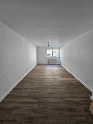 Erstbezug nach Sanierung mit einem Keller und Stellplatz
