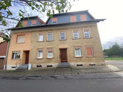 Schöne helle 3 Zimmerwohnung mit großem Balkon