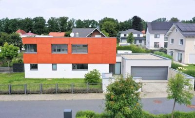 TOP VILLA mit tollem Grundriss, traumhaftem Garten & Garage direkt am Golfplatz! Inkl. Einbauküche!