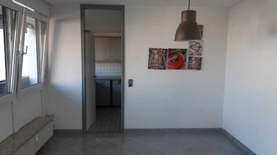 Helle 3,5-Zimmer-Wohnung mit Einbauküche in Walldorf
