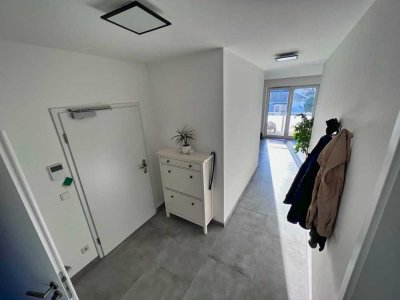 Exklusive, geräumige 2-Zimmer-Wohnung mit Balkon und Einbauküche in Gründau