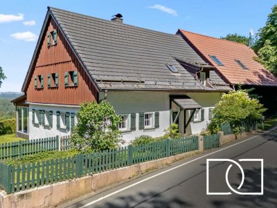 Sofort bezugsfertig! Modernisiertes Bauernhaus mit Scheune, großem Garten und traumhafter Aussicht