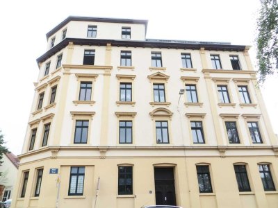 Lindenau - schicke und helle 2-Raumwohnung unweit des Lindenauer Marktes mit Tageslichtbad und EBK