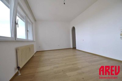 SCHÖNE EIGENTUMSWOHNUNG IM LARNHAUSERWEG - TOP 55