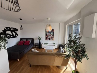 KOFFER auspacken und WOHLFÜHLEN - VOLLMÖBLIERTE MICROFLAT im 5. OIG